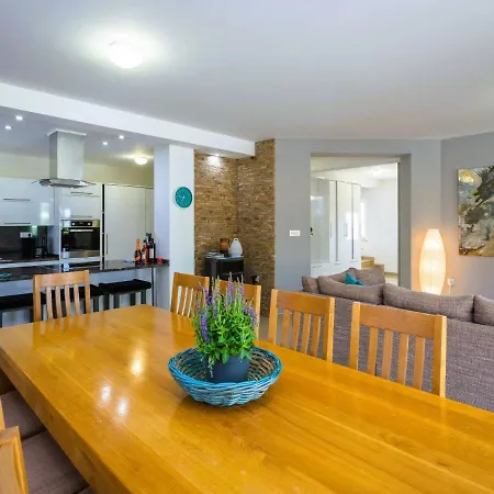 Krase By Interhome Tatil Evi *